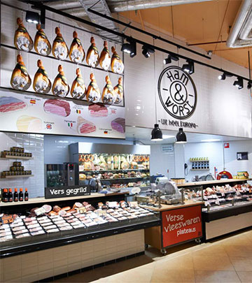 Philips Lighting menerangi daging untuk menunjukkan kesegarannya di Jumbo Foodmarkt, Belanda