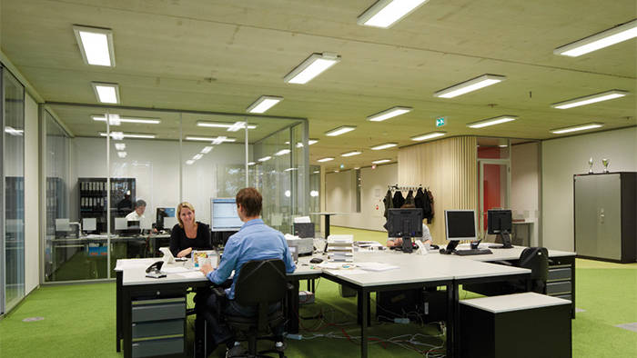 Pencahayaan komersial Philips menerangi kantor ini di Venco Campus