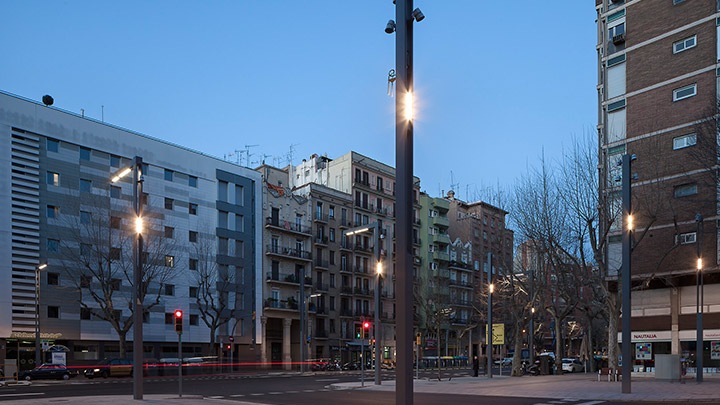 Paral•lel Avenue, Barcelona, Spain ©alvarovaldecantos.com