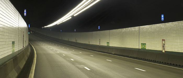 Terowongan yang diterangi dengan Philips Lighting