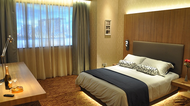 Hotel lighting: Philips Lighting’s RoomFlex provides a complete smart room control system